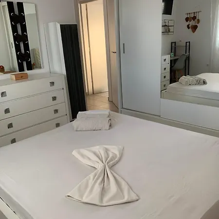 Center Paroikia Apartmán