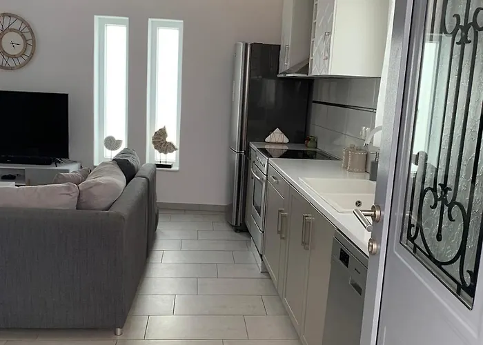 Apartment Center Paroikia *